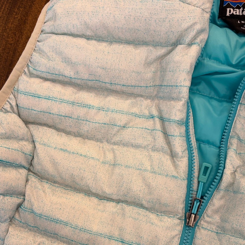Patagonia Sky Blue Quilted Vest - Picture 3 of 4